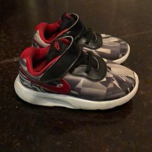 Toddler boy Nike shoes size 6
